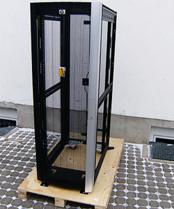 HP Serverschrank 10636 G2 Pallet Universal-Rack AF012A 